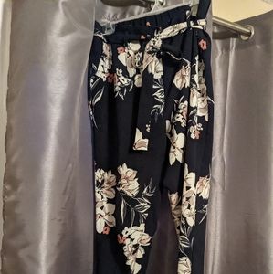 Dynamite floral pants